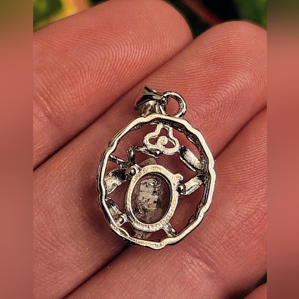 Herkimer Diamond Pendant Crystal Jewlery - Picture 3 of 4
